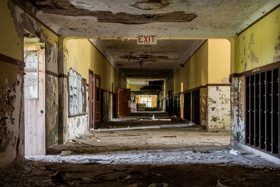 🏚️ Urbex et tourisme de l'abandon